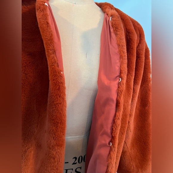 NWOT Madewell SUPER Soft Faux Fur Jacket- Rich Rust Color. Orange. Medium. - Picture 2 of 6